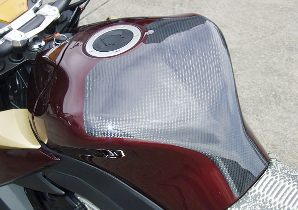 クレバーウルフ Z1000用 タンクプロテクター クレバーウルフ Z1000用 タンクプロテクター