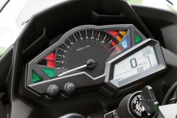 2013年モデル Ninja 250 インドネシア仕様(EX250L)フィーチャーカット