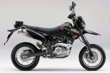 2013年モデル D-TRACKER 125