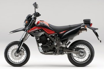 2014年モデル D-TRACKER125