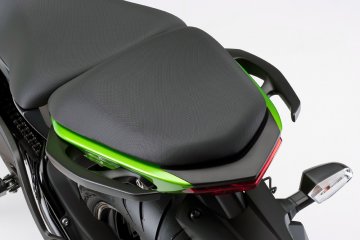 2014モデル Ninja 400 Special Editionフィーチャーカット