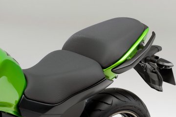 2014モデル Ninja 400 Special Editionフィーチャーカット