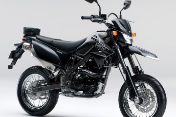 2015年モデル D-TRACKER 125