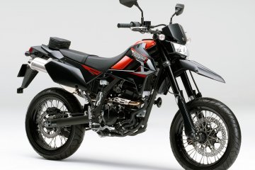 2015年モデル D-TRACKER X