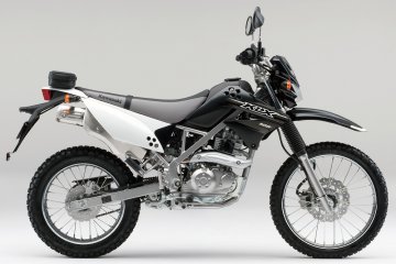 15KLX125CFF_BLK_rhl2015年モデル KLX125