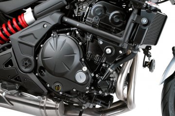 2015年モデル VERSYS 650 ABS 欧州一般仕様 (KLE650F)フィーチャーカット