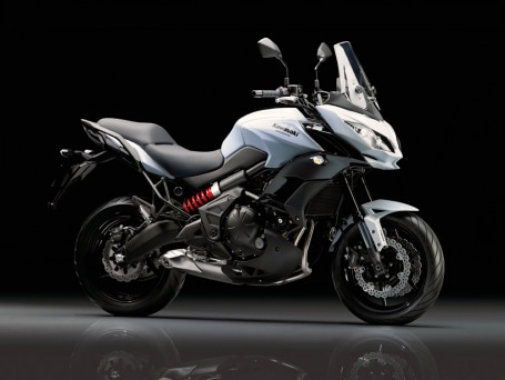 2015年モデル VERSYS 650 ABS 欧州一般仕様 (KLE650F)スタイリングフォト