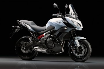 2015年モデル VERSYS 650 ABS 欧州一般仕様 (KLE650F)スタイリングフォト