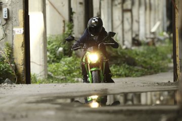 2016年モデル Z125 PRO タイ仕様(BR125H)アクションフォト