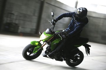 2016年モデル Z125 PRO タイ仕様(BR125H)アクションフォト