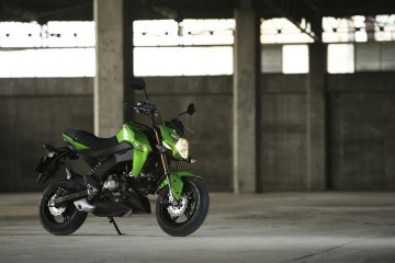 2016年モデル Z125 PRO タイ仕様(BR125H)アクションフォト