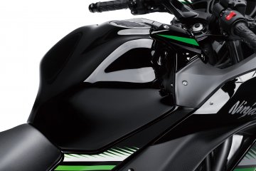 2017年モデル Ninja 650 ABS