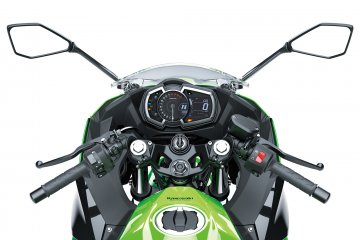 2018年モデル Ninja 400 フィーチャーカット