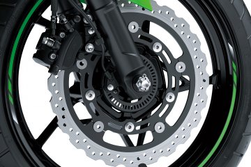 2018年モデル Ninja 400 フィーチャーカット