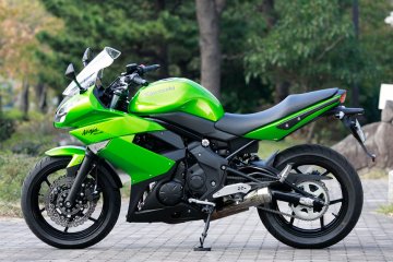 SP忠男 Ninja 400R用 POWER-BOXマフラー