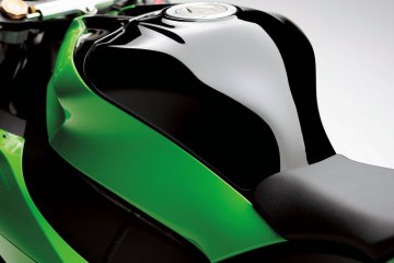 2011年モデル Ninja ZX-10R (ZX1000JBF)※欧州一般仕様