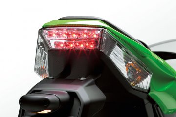 2011年モデル Ninja ZX-10R (ZX1000JBF)※欧州一般仕様