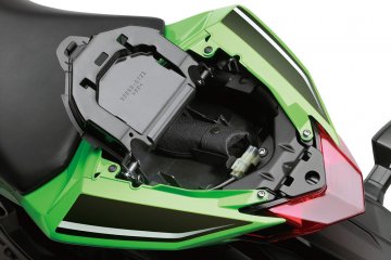 2013年モデル Ninja 250 フィーチャーカット