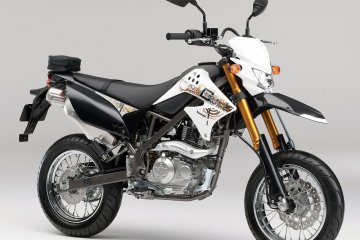 2012年モデル D-TRACKER 125