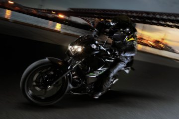 2013年モデル Z250 フィーチャーカット