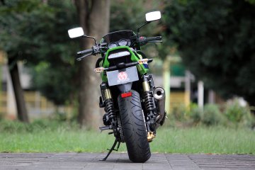 SP忠男 ZRX1200DEAG用POWERBOXマフラー