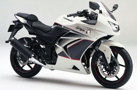 2011年モデル Ninja250R スペシャルエディション ホワイト