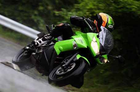 2011年モデル Ninja400R インプレッション