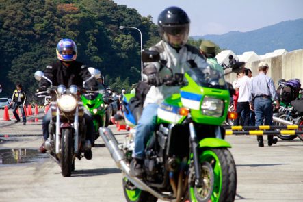 写真は「カワサキコーヒーブレイクミーティング in 宿毛」の模様