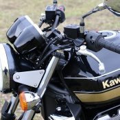 ケイズスタイル ZRX1200ダエグ用丸目ヘッドライトメーターカバーキット