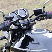 ケイズスタイル ZRX1200ダエグ用丸目ヘッドライトメーターカバーキット