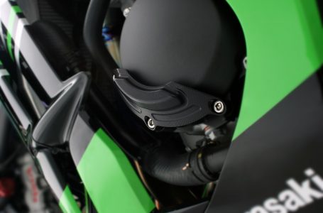 Ninja ZX-10R 16-17/ZX-10RR 17用エンジンカバー