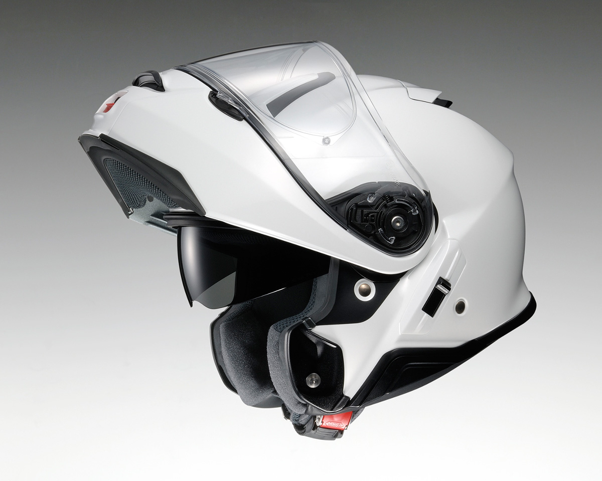 SHOEIのシステムヘルメットにニューモデル「NEOTECⅡ」が登場 | ギア 