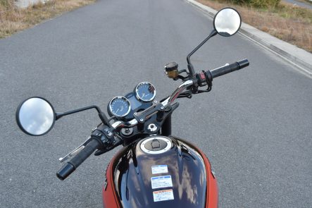 Z900RS(2018年モデル) ハンドル切れ角