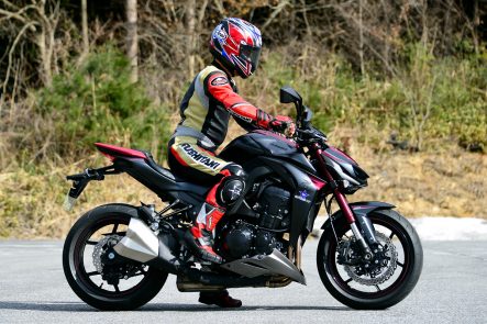 2016 Z1000(ZR1000F) 足着き