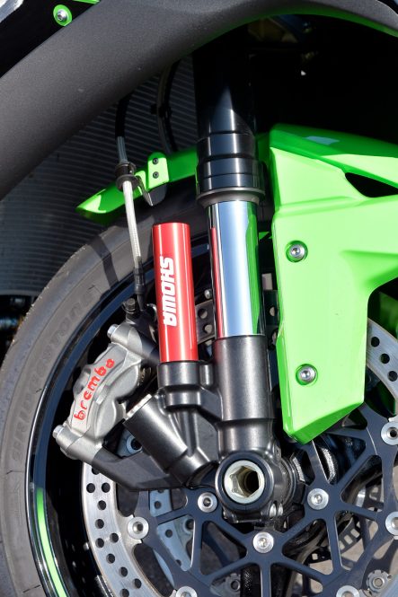 2016年モデル Ninja ZX-10R(ZX1000R) バランスフリーフロントフォーク