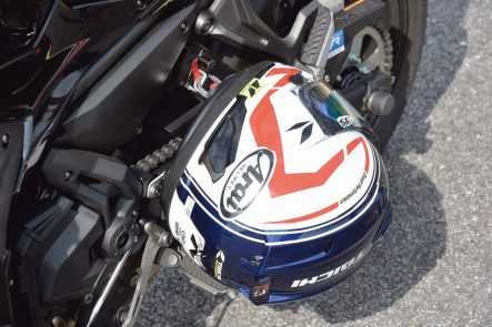 2018年モデル Ninja 650(EX650KJFA) ヘルメットホルダー