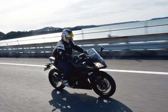 2018年モデル Ninja 650(EX650KJFA) 高速道路走行