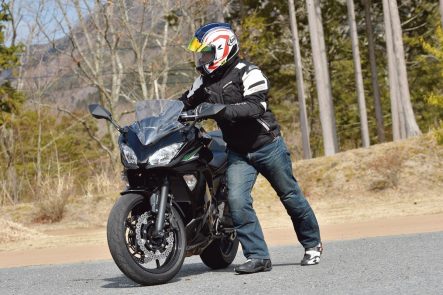 2018年モデル Ninja 650(EX650KJFA) 取り回し