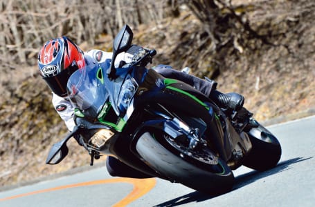 2019年モデル Ninja ZX-10R SE(ZX1002EKFA) 試乗インプレッション