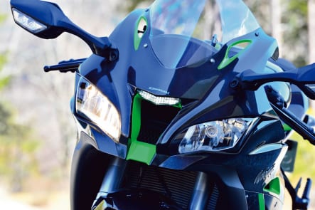 2019年モデル Ninja ZX-10R SE(ZX1002EKFA) ヘッドライト(ロー)