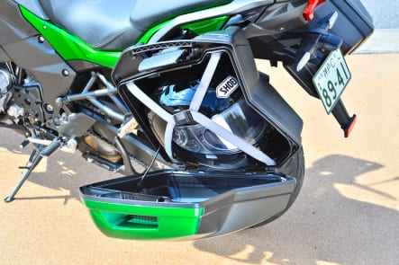 2019年モデル VERSYS 1000 SE(KLZ1000D) パニアケースの収納力