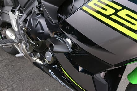 Ninja 650(17-19)、Z650(17-19)　フレームスライダー TYPE-E