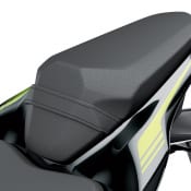 2020年モデル Z900 後部座席ハイシート(＋20mm)