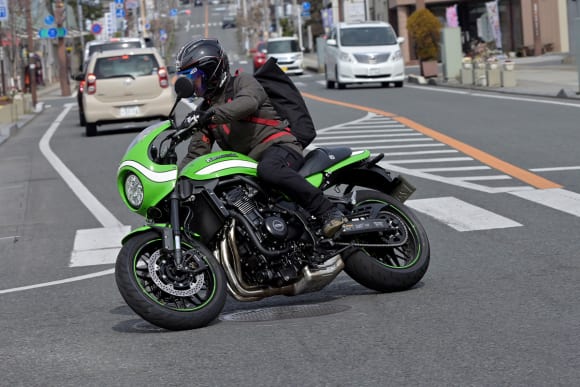 2019年モデル Z900RS CAFE(ZR900EKF) 市街地での試乗インプレッション