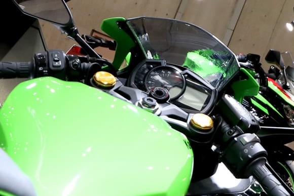 Ninja ZX-25R メーター