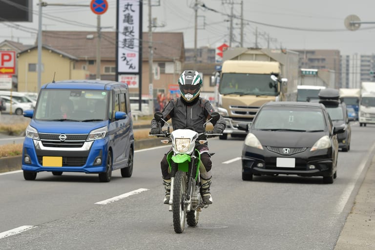 KLX230 シチュエーション別インプレッション〜市街地編〜