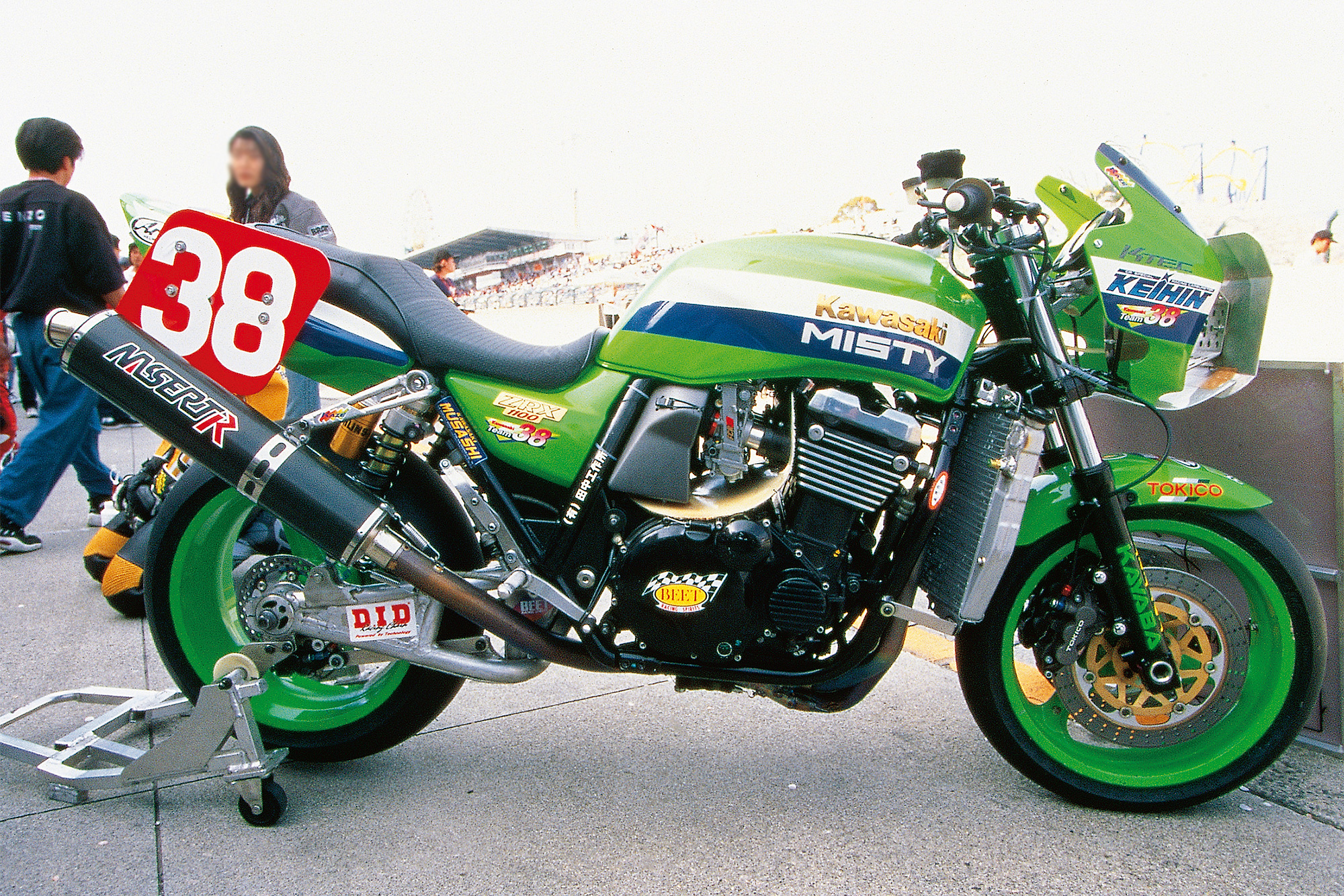 NK1：チーム38・ZRX1100(1998)／鈴鹿8耐ネイキッドの代表格 