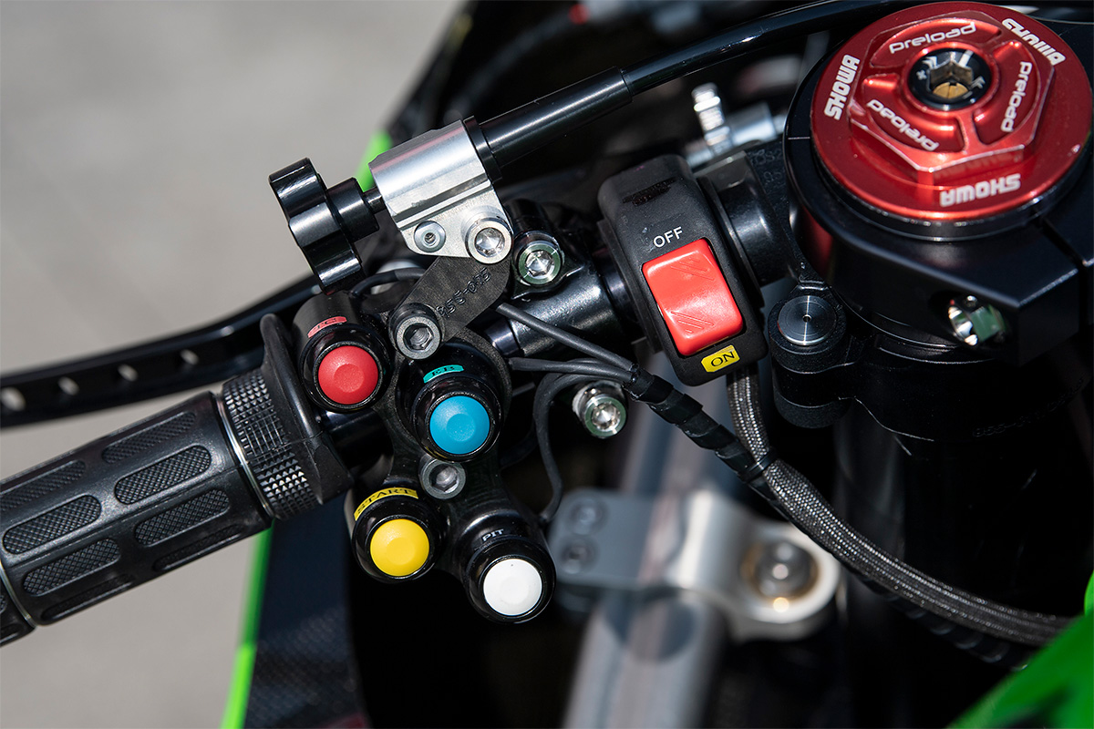 2021年激安 Robby Moto Engineering:ロビーモトエンジニアリング Robby Moto Engineering カムシャフト  エンジン関連パーツ