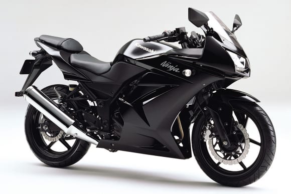 2008年モデル Ninja 250R(EX250K8F) エボニー