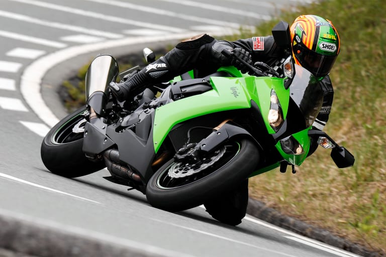 2008年モデル Ninja ZX-10R(ZX1000E) インプレッション